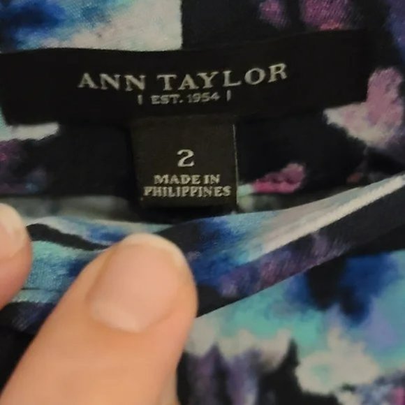 Ann Taylor Floral Dress Pants Size 2 - Picture 3 of 4